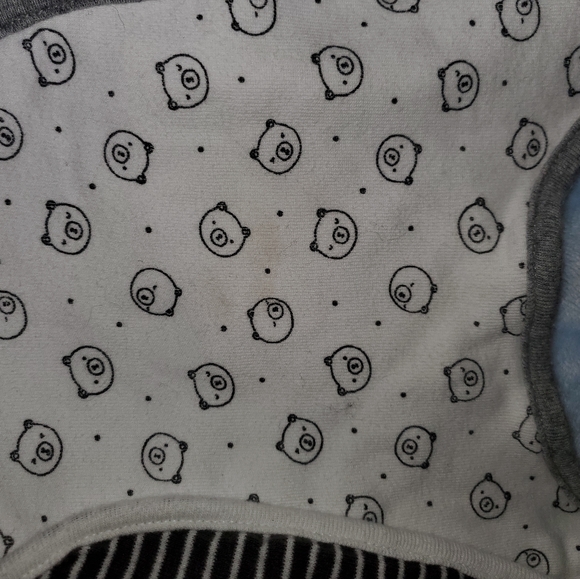 9 baby bibs - Picture 4 of 5